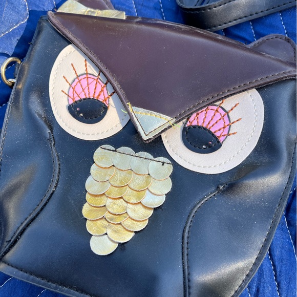 Owl Crossbody Purse - Picture 4 of 4